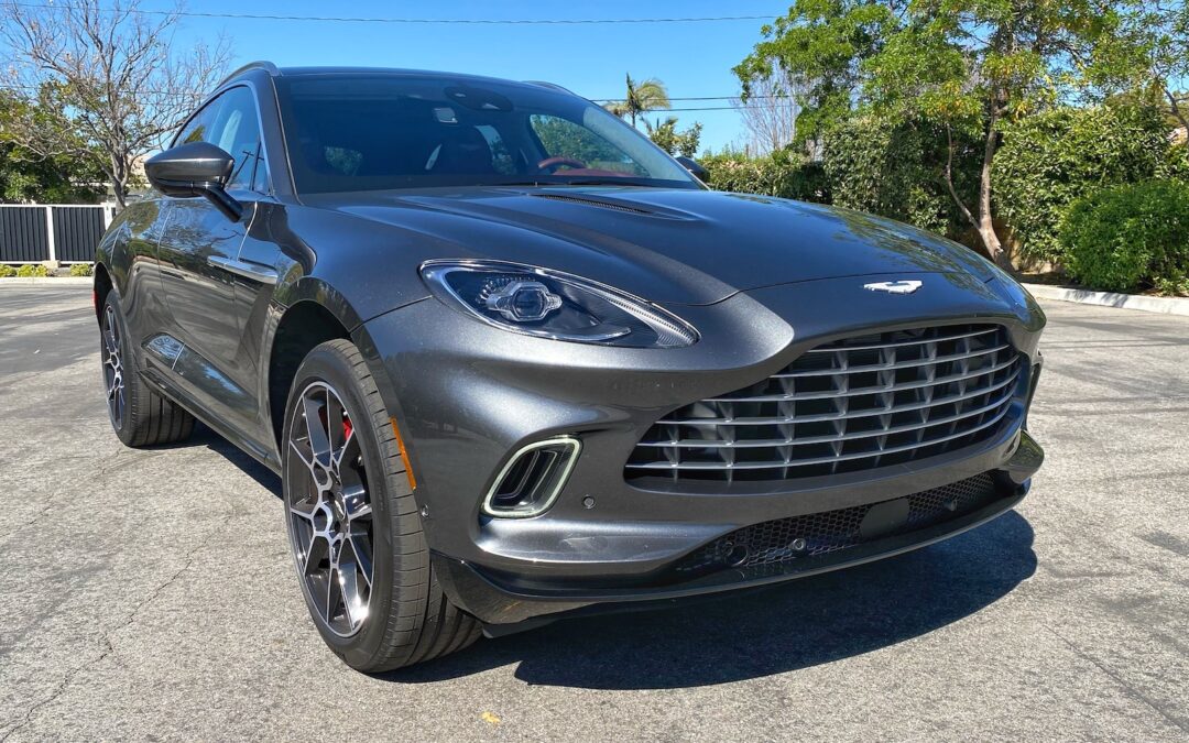 2021 Aston Martin DBX Video Review
