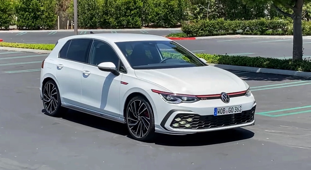 2022 Volkswagen Golf GTI Video Review